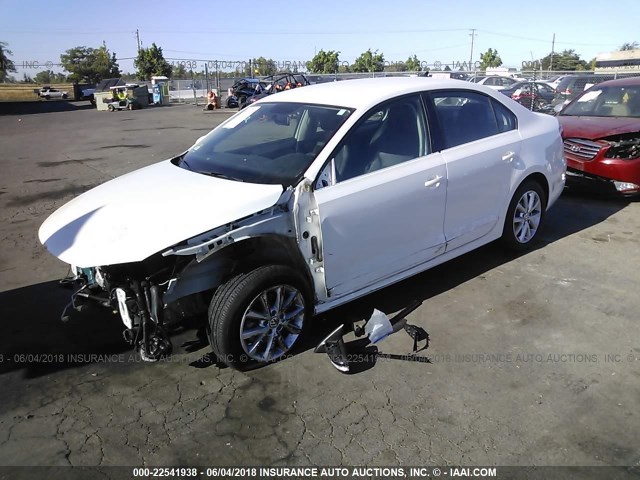3VWD17AJ5EM354418 - 2014 VOLKSWAGEN JETTA SE თეთრი ფოტო 2