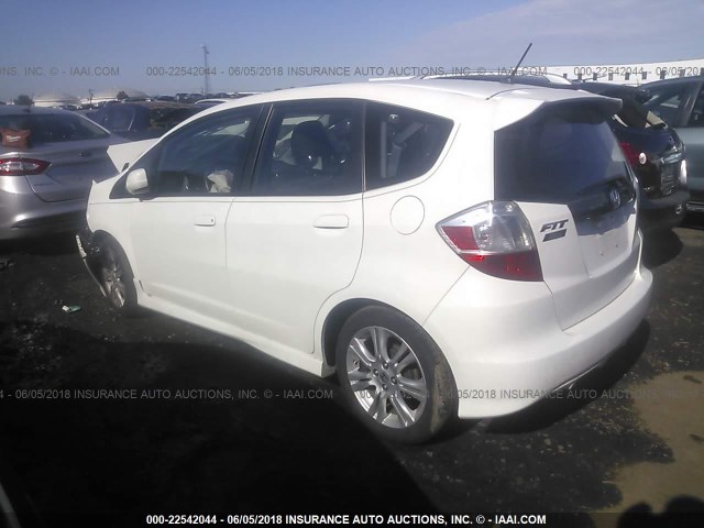 JHMGE8H56BC014869 - 2011 HONDA FIT SPORT WHITE photo 3