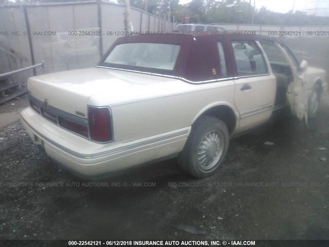 1LNLM83W9TY733519 - 1996 LINCOLN TOWN CAR CARTIER WHITE photo 4