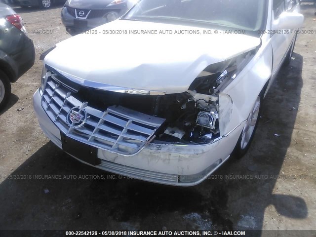 1G6KD57Y66U155002 - 2006 CADILLAC DTS WHITE photo 6