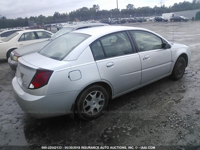 1G8AZ52F15Z129368 - 2005 SATURN ION LEVEL 2 SILVER photo 4
