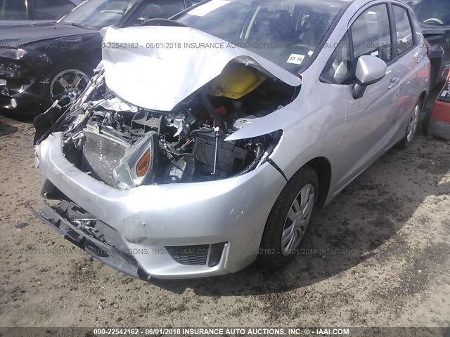 3HGGK5H5XFM730916 - 2015 HONDA FIT LX SILVER photo 2