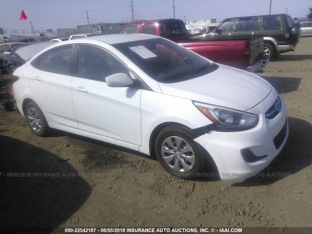 KMHCT4AE4GU102812 - 2016 HYUNDAI ACCENT SE WHITE photo 1