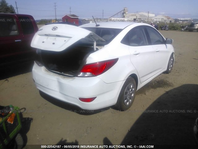 KMHCT4AE4GU102812 - 2016 HYUNDAI ACCENT SE WHITE photo 4