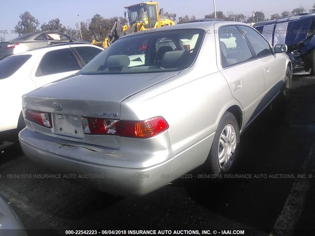 4T1BG22K61U077783 - 2001 TOYOTA CAMRY CE/LE/XLE 银色 照片 4