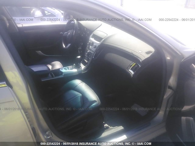 1G6DF577990164587 - 2009 CADILLAC CTS TAN photo 5