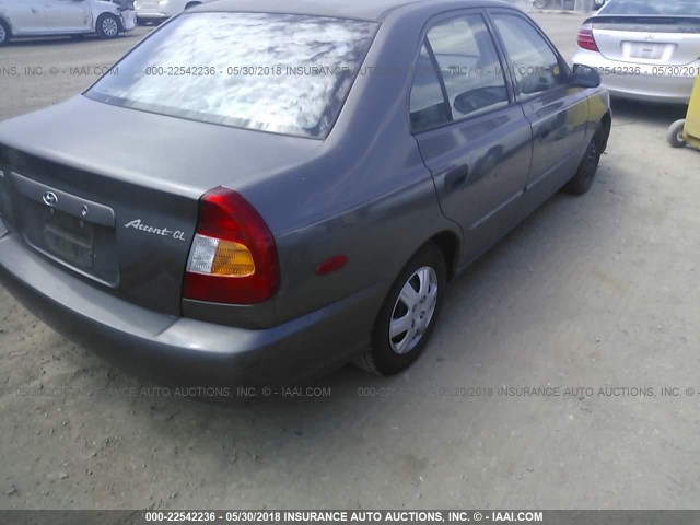 KMHCG45C61U225080 - 2001 HYUNDAI ACCENT GL GRAY photo 4