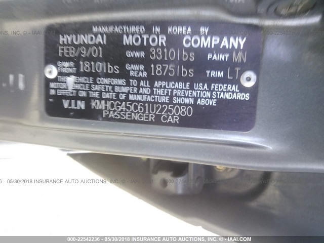 KMHCG45C61U225080 - 2001 HYUNDAI ACCENT GL GRAY photo 9