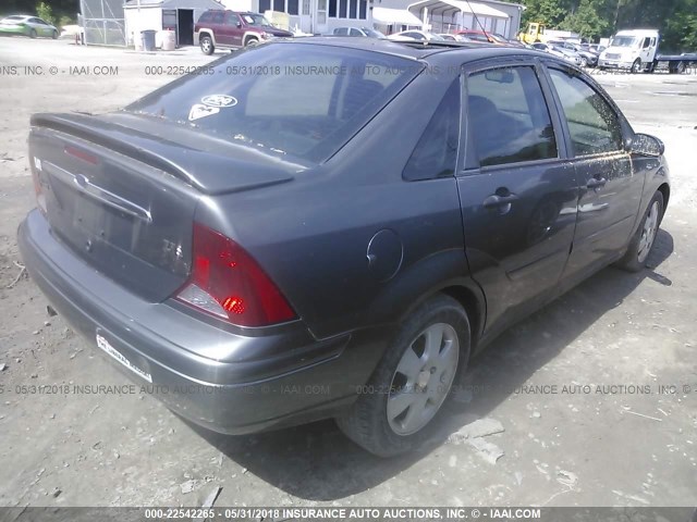 1FAFP38312W244414 - 2002 FORD FOCUS ZTS GRAY photo 4