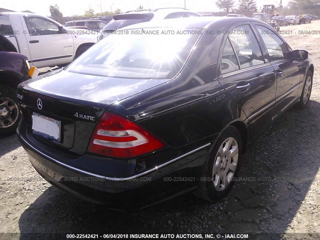 WDBRF81J55F569585 - 2005 MERCEDES-BENZ C 240 4MATIC BLACK photo 4