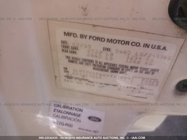 1LNBM81F6KY707649 - 1989 LINCOLN TOWN CAR CREAM photo 9