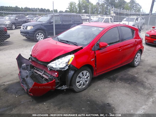 JTDKDTB32E1082319 - 2014 TOYOTA PRIUS C RED photo 2