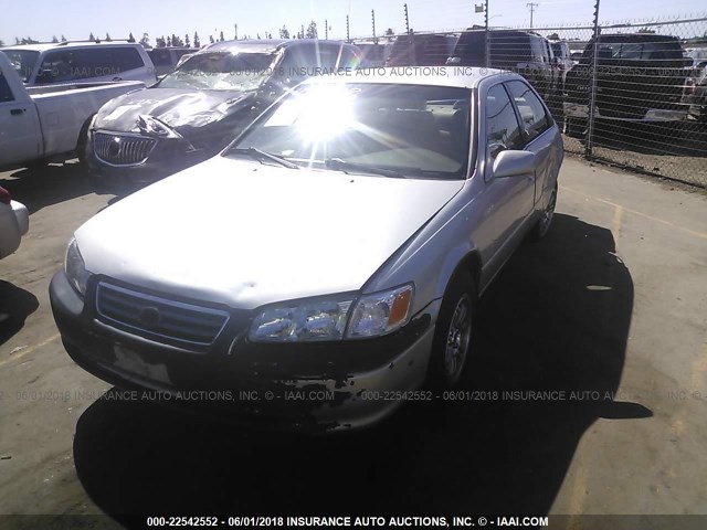 4T1BG22K31U838074 - 2001 TOYOTA CAMRY CE/LE/XLE 银色 照片 2