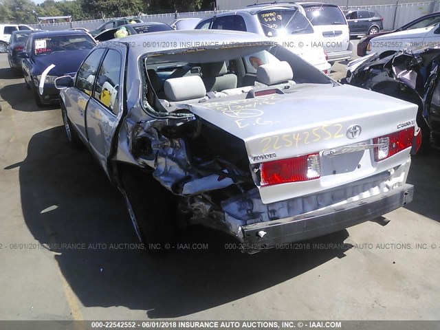 4T1BG22K31U838074 - 2001 TOYOTA CAMRY CE/LE/XLE 银色 照片 3