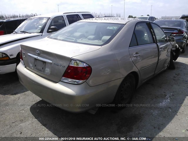 4T1BE32K65U562832 - 2005 TOYOTA CAMRY LE/XLE/SE ოქროსფერი ფოტო 4