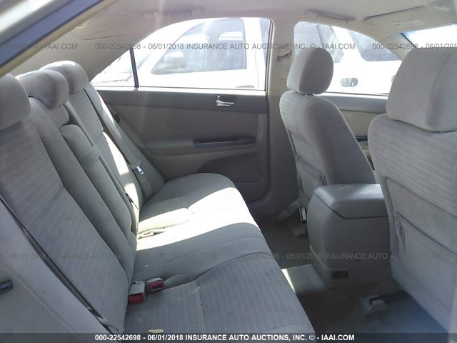 4T1BE32K65U562832 - 2005 TOYOTA CAMRY LE/XLE/SE ოქროსფერი ფოტო 8