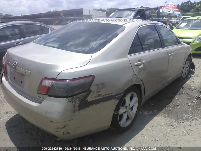 4T1BE46K59U848306 - 2009 TOYOTA CAMRY SE/LE/XLE ოქროსფერი ფოტო 4