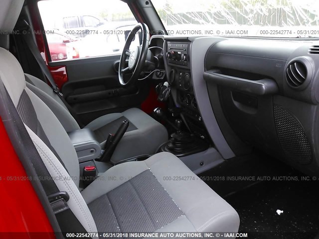 1J4BA6H19AL143559 - 2010 JEEP Wrangler Unlimited RUBICON RED photo 5