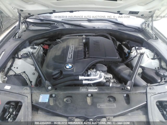 WBAFR7C58BC601848 - 2011 BMW 535 I WHITE photo 10