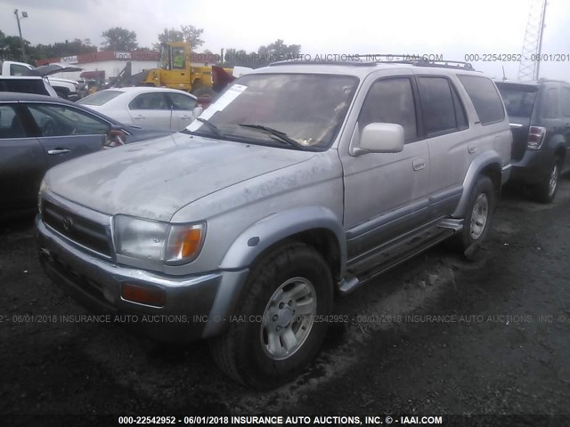 JT3GN87R5W0061702 - 1998 TOYOTA 4RUNNER LIMITED SILVER photo 2