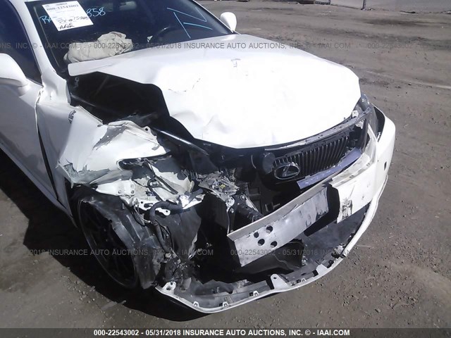 JTHBK262462010825 - 2006 LEXUS IS 250 WHITE photo 6