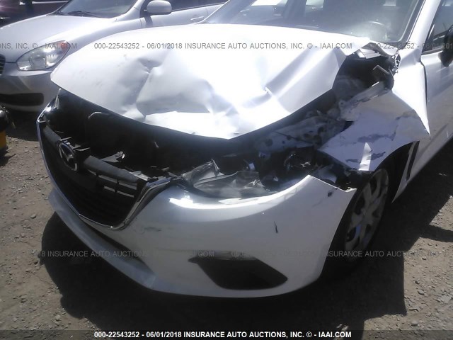 JM1BM1T77F1272916 - 2015 MAZDA 3 SV WHITE photo 6