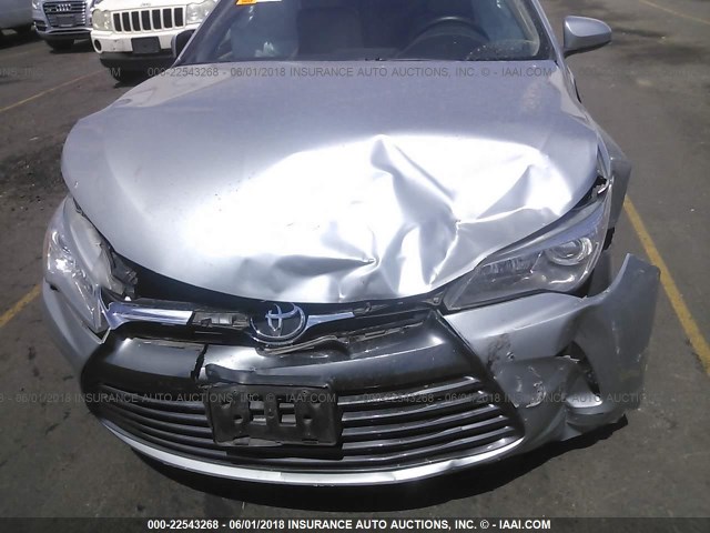 4T1BF1FK6FU904938 - 2015 TOYOTA CAMRY LE/XLE/SE/XSE SILVER photo 6