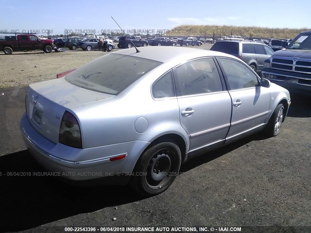 WVWRH63B53P117634 - 2003 VOLKSWAGEN PASSAT GLX 银色 照片 4