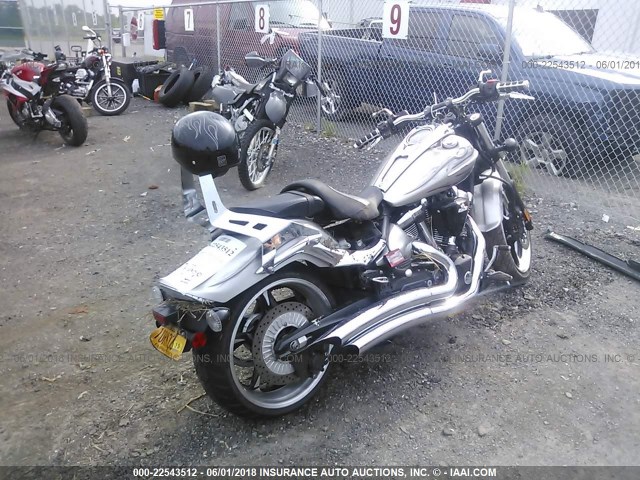 JYAVP27E39A011270 - 2009 YAMAHA XV1900 CU SILVER photo 4