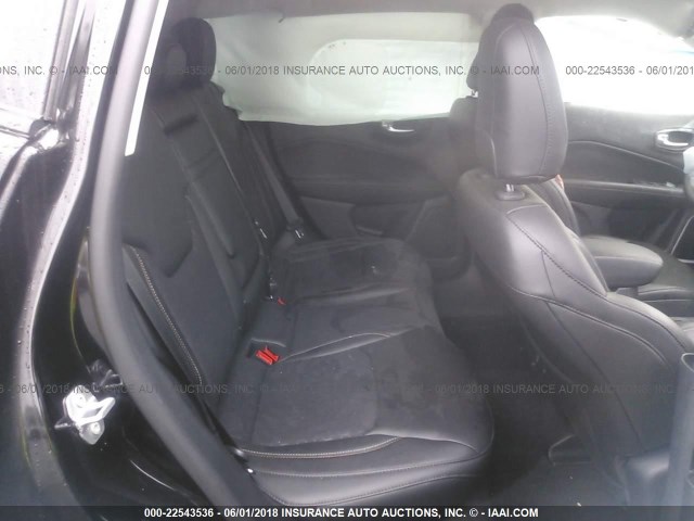 3C4NJDBB0JT177385 - 2018 JEEP COMPASS LATITUDE 黑色 照片 8