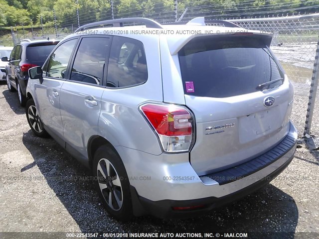 JF2SJAGC8HH431616 - 2017 SUBARU FORESTER 2.5I PREMIUM SILVER photo 3