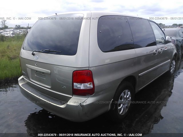 KNDUP132456736332 - 2005 KIA SEDONA EX/LX TAN photo 4