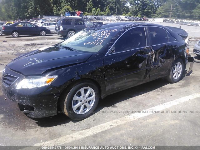 4T1BF3EK4BU157234 - 2011 TOYOTA CAMRY SE/LE/XLE BLACK photo 2