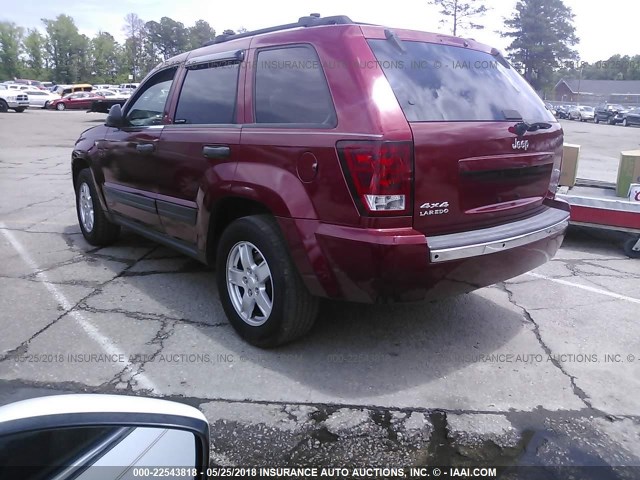 1J4GR48K26C155099 - 2006 JEEP GRAND CHEROKEE LAREDO/COLUMBIA/FREEDOM RED photo 3