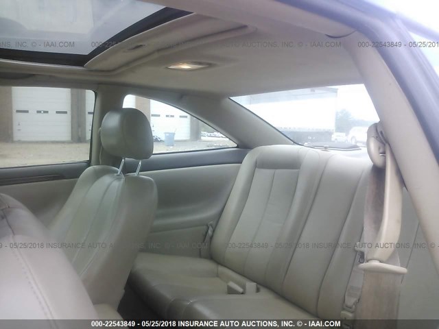 2T1CF22P11C465542 - 2001 TOYOTA CAMRY SOLARA SE/SLE შავი ფოტო 8