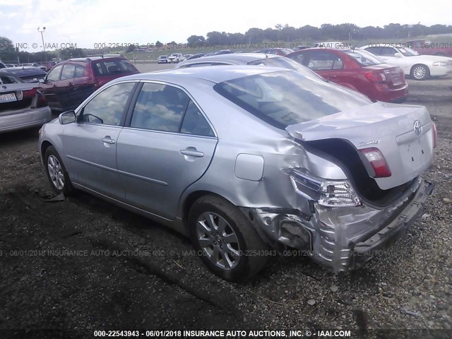 4T1BE46K08U249683 - 2008 TOYOTA CAMRY CE/LE/XLE/SE SILVER photo 3