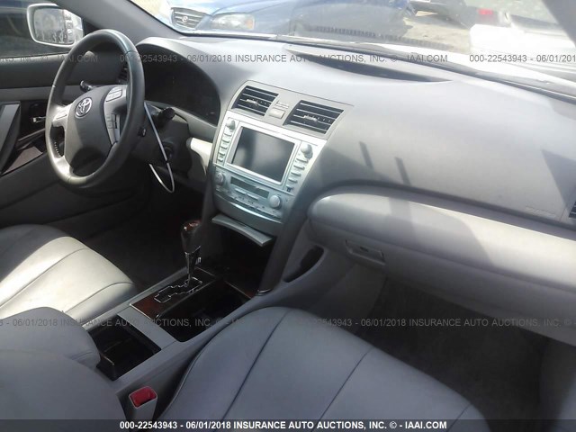 4T1BE46K08U249683 - 2008 TOYOTA CAMRY CE/LE/XLE/SE SILVER photo 5