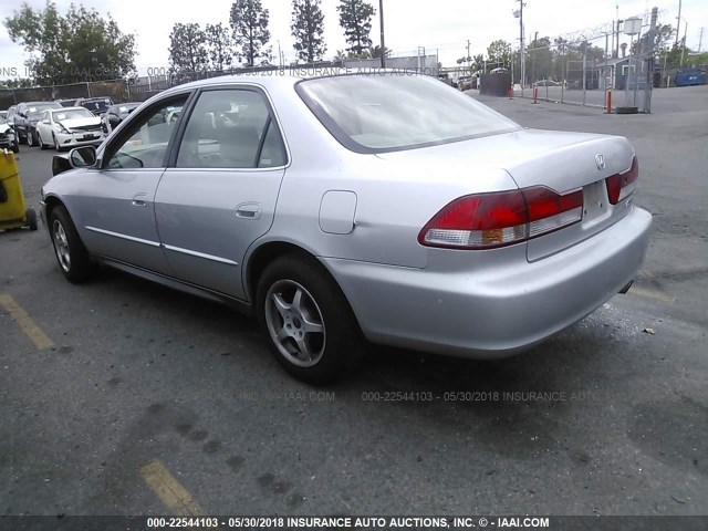 JHMCG66822C007671 - 2002 HONDA ACCORD EX/SE SILVER photo 3