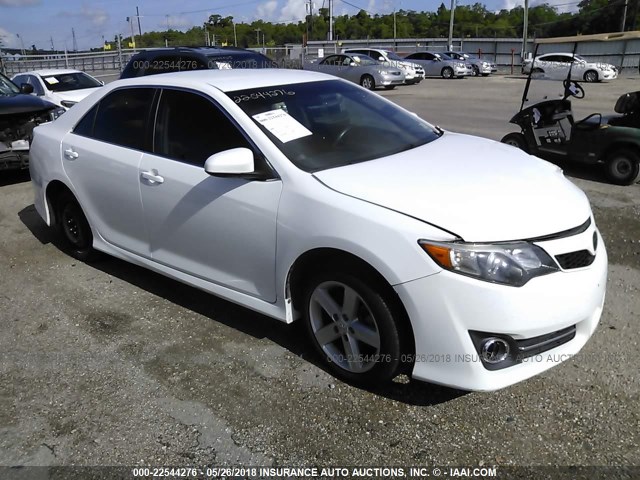 4T1BF1FKXEU329323 - 2014 TOYOTA CAMRY L/SE/LE/XLE WHITE photo 1