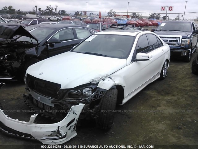 WDDGF4HB4DA836328 - 2013 MERCEDES-BENZ C 250 WHITE photo 2