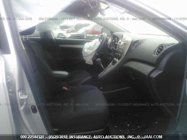 2T1KU40E89C144480 - 2009 TOYOTA COROLLA MATRIX  SILVER photo 5
