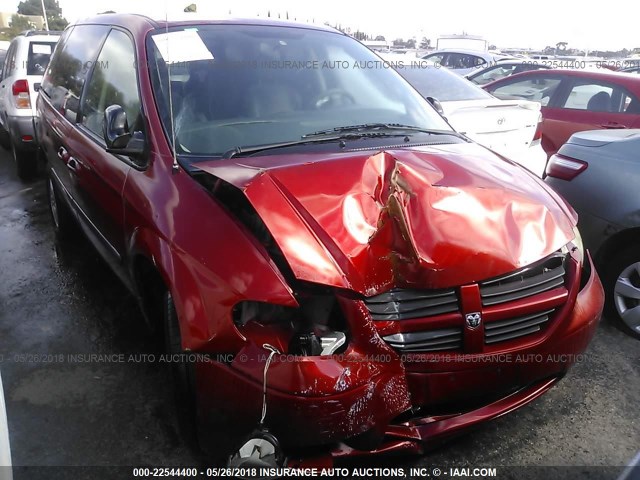 1D4GP45RX7B100259 - 2007 DODGE CARAVAN SXT RED photo 1