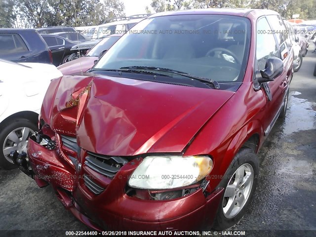 1D4GP45RX7B100259 - 2007 DODGE CARAVAN SXT RED photo 2