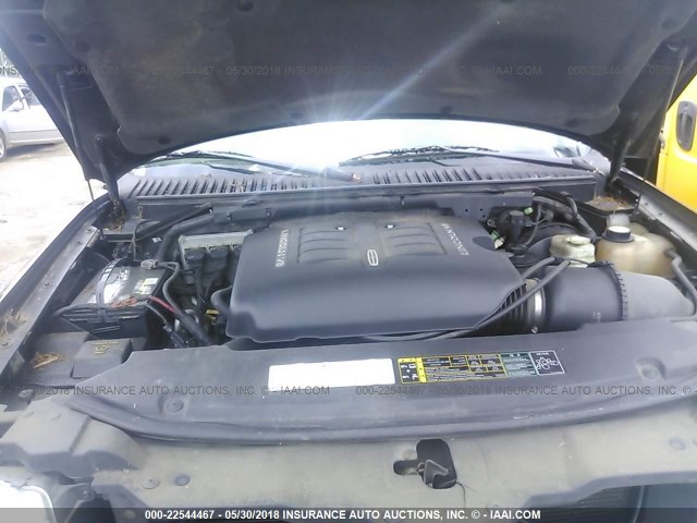 5LMFU28R44LJ29367 - 2004 LINCOLN NAVIGATOR BLACK photo 10