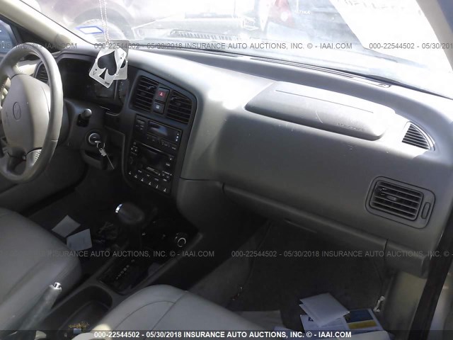 JNKCP11A51T401967 - 2001 INFINITI G20 GRAY photo 5