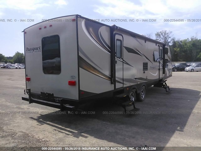 4YDT32F29FT412740 - 2015 KEYSTONE CT  WHITE photo 4