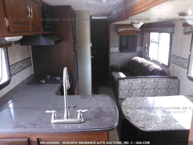 4YDT32F29FT412740 - 2015 KEYSTONE CT  WHITE photo 5