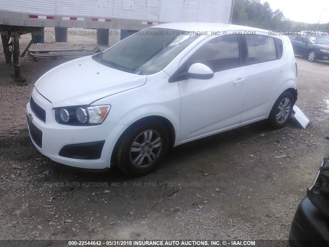1G1JA6SH4C4145104 - 2012 CHEVROLET SONIC LS WHITE photo 2