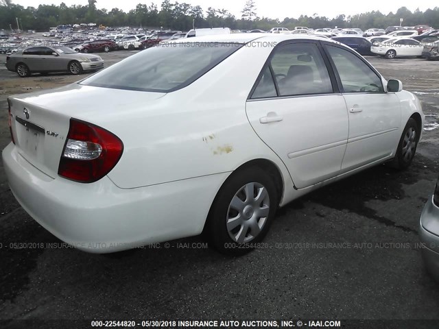 4T1BE32K52U501032 - 2002 TOYOTA CAMRY LE/XLE/SE თეთრი ფოტო 4