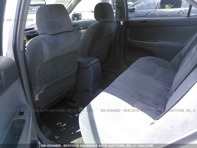 4T1BE32K52U501032 - 2002 TOYOTA CAMRY LE/XLE/SE თეთრი ფოტო 5